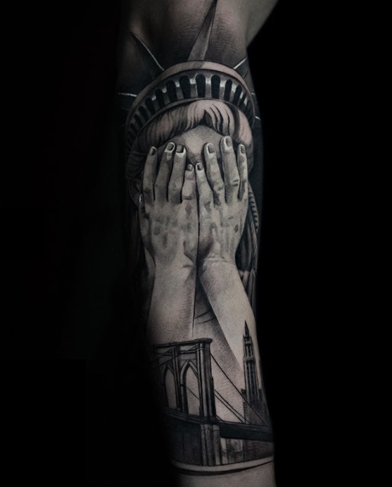Tatuagem no Braço Masculino: 30 Fotos de Uma Jornada de Pele e Alma 27 tatuagem masculina no braco foto 27