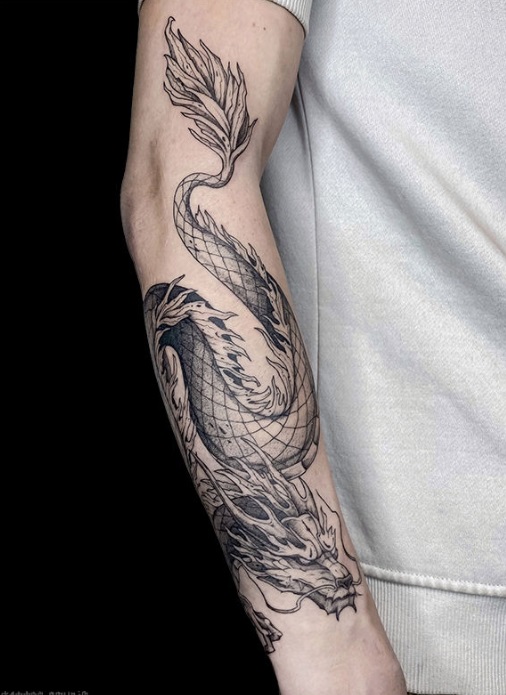 Tatuagem no Braço Masculino: 30 Fotos de Uma Jornada de Pele e Alma 4 tatuagem masculina no braco foto 4