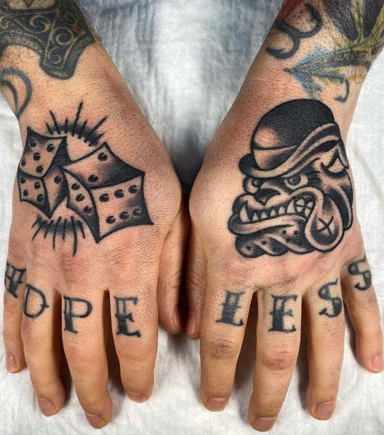 Tatuagem na Mão: 40 fotos de tattoos exclusivas 12 tatuagem na mao foto 12