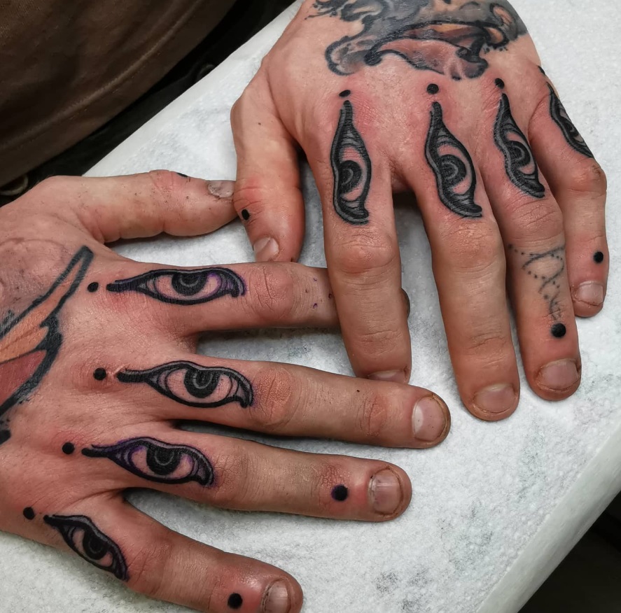 Tatuagem na Mão: 40 fotos de tattoos exclusivas 16 tatuagem na mao foto 16