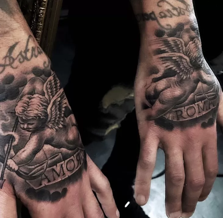 Tatuagem na Mão: 40 fotos de tattoos exclusivas 38 tatuagem na mao foto 38